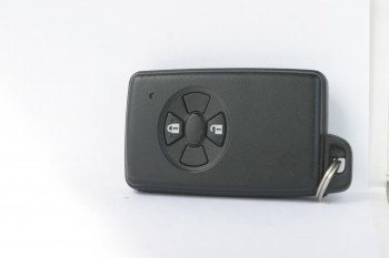 Смарт ключ (smart key) Toyota Vitz, Ractis (тойота витц, рактис)