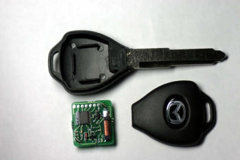 Ключ Mazda с электронным транспондером EH2  для копирования 4D 