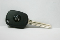 Ключ Toyota с электронным транспондером EH2 лезвие TOY43 для копирования 4D, 4C транспондеров