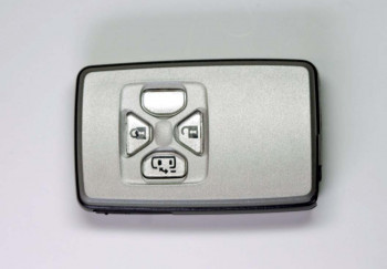 Смарт ключ (smart key) Toyota Estima Noah 3 кнопки, для Японских моделей